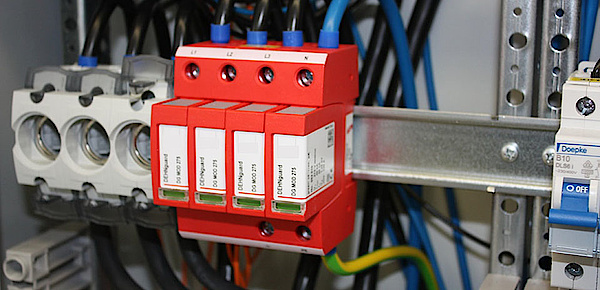 Über­spannungs­schutz bei Elektro Heinz Mikl OHG in Kirchheim