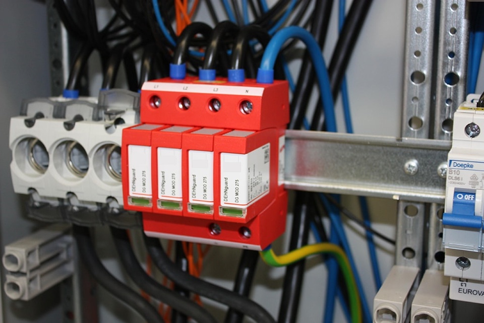 U berspannungsschutz bei Elektro Heinz Mikl OHG in Kirchheim